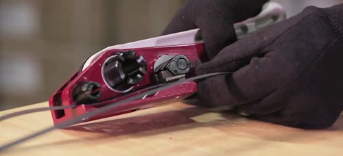 threading for plastic strapping
